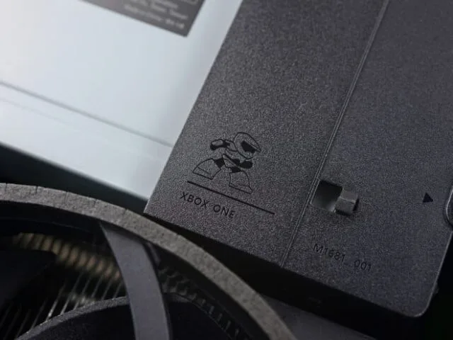 Xbox One S z ukrytą niespodzianką
