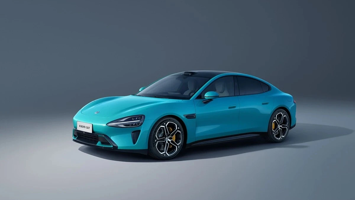 Samochód elektryczny Xiaomi SU7 tańszy niż Tesla. Cena wysadza z butów