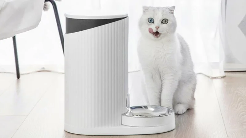 Waszą miłością są zwierzęta i rzeczy smart? Spójrzcie więc na ten inteligentny automat na karmę od Xiaomi