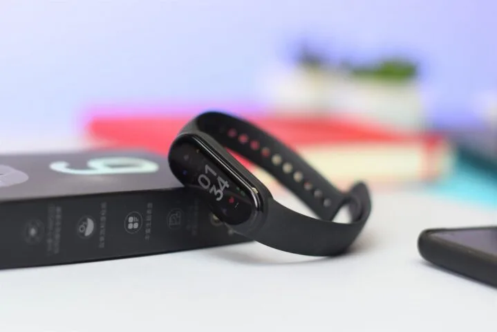 Xiaomi Mi Smart Band 6 za 89 złotych w znanej sieci sklepów