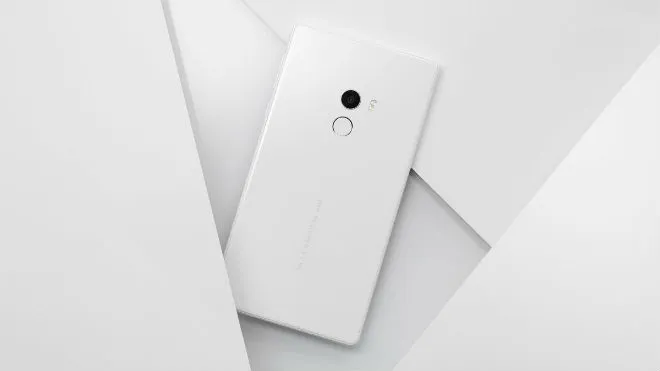 Xiaomi Blackshark oficjalnie. To smartfon dla graczy od A do Z