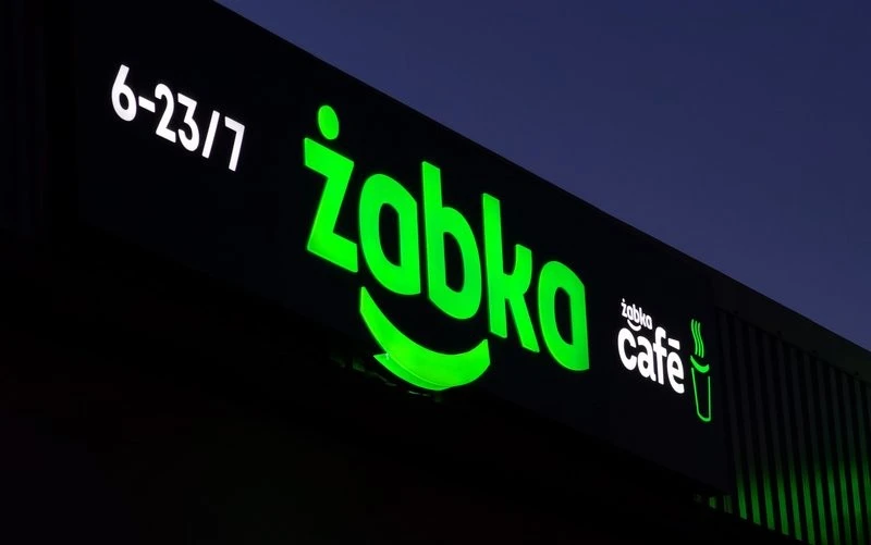 W Żabce kupisz maskę ochronną 4F. Cena zaskakuje