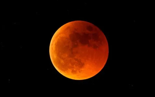 Już jutro wyjątkowe zaćmienie Księżyca. Najdłuższe od 580 lat