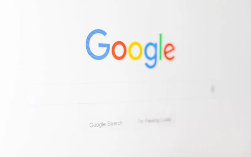 Google od teraz pozwala usunąć dane kontaktowe z wyszukiwarki