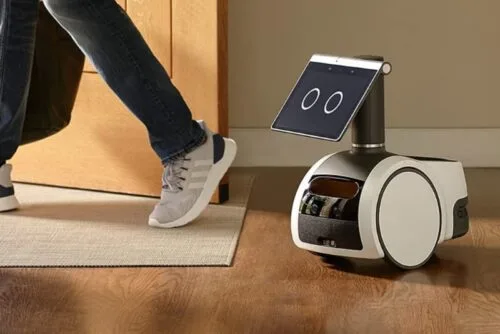 Amazon Astro to inteligentny robot-pupil rodem z filmów