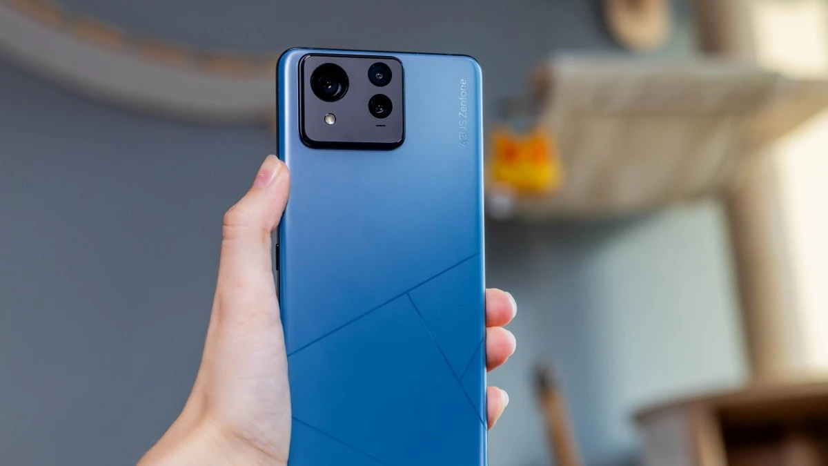 ASUS Zenfone 11 Ultra oficjalnie. To flagowiec, który… nie zaskakuje