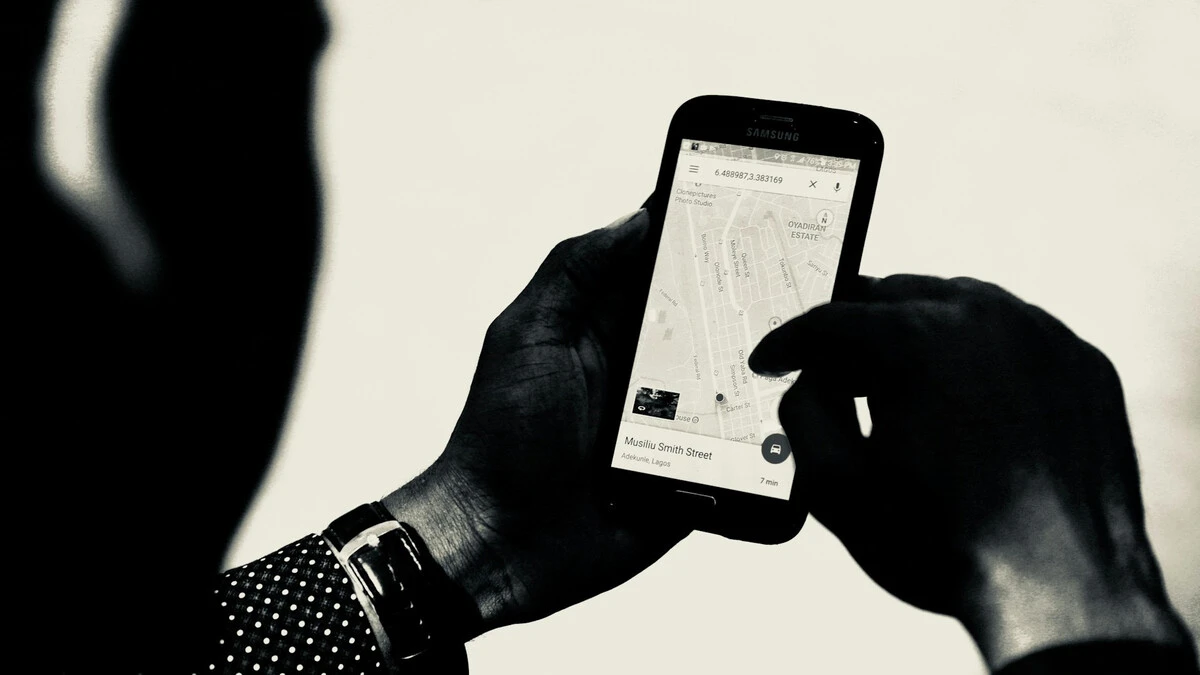 Skandal w Mapach Google. Ktoś podmienił nazwy polskich miejsc na wulgarne i znieważające